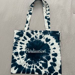 Realisation Par Tote